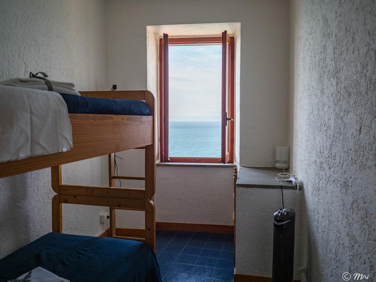 Il Baluardo Sea View Apartment On The Cliff Manarola Exterior photo